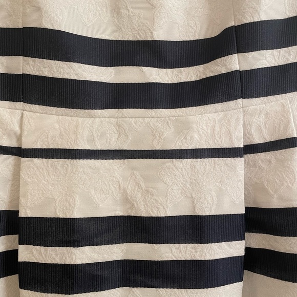 CARMEN MARC VALVO Point Of Sail Dress in Blue And White Stripe - Picture 5 of 15